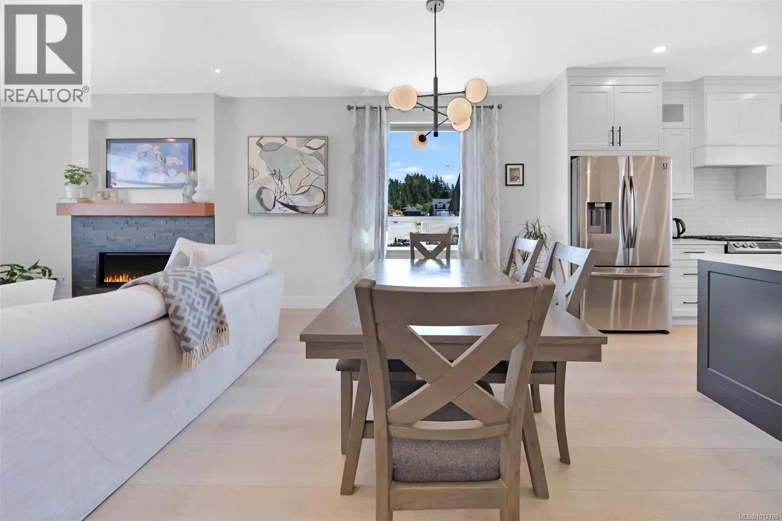 3204 Fernwood Lane