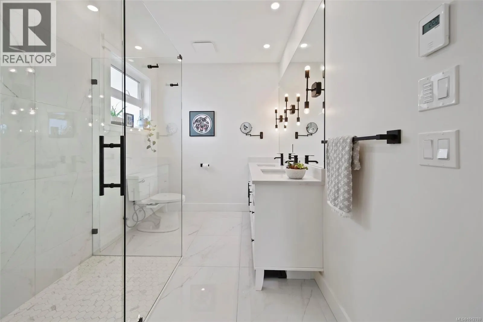 3204 Fernwood Lane