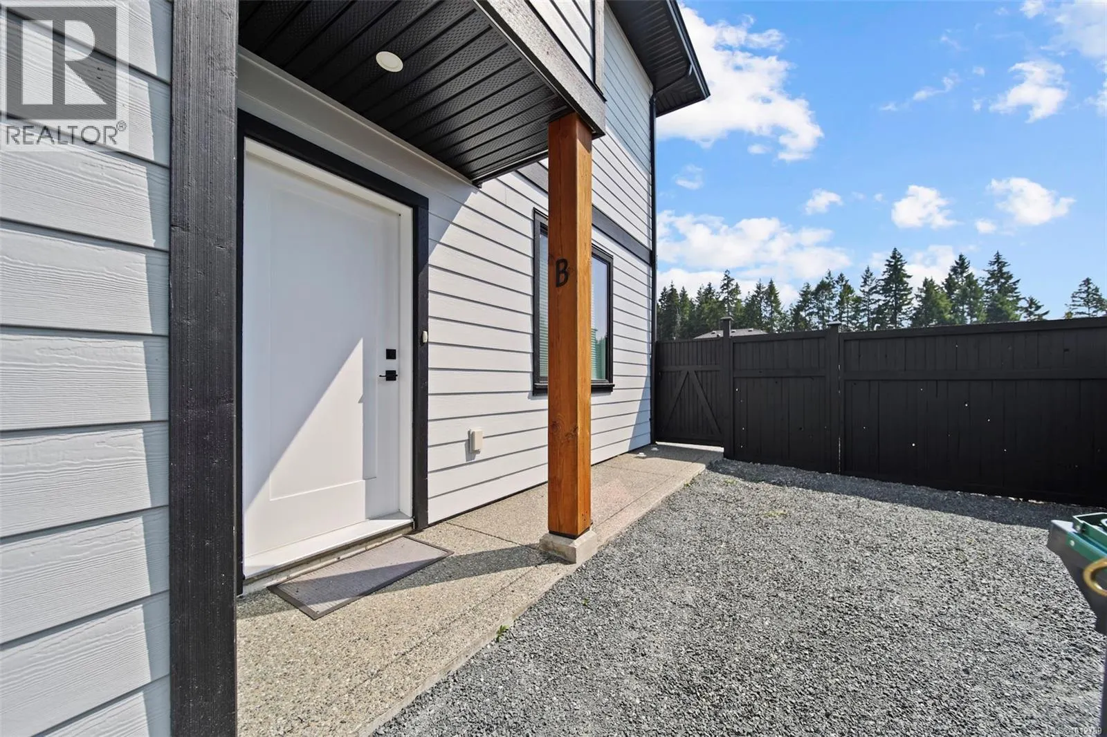 3204 Fernwood Lane
