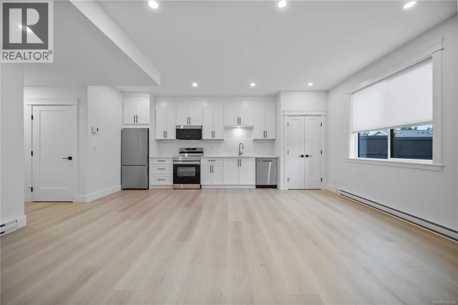 3204 Fernwood Lane