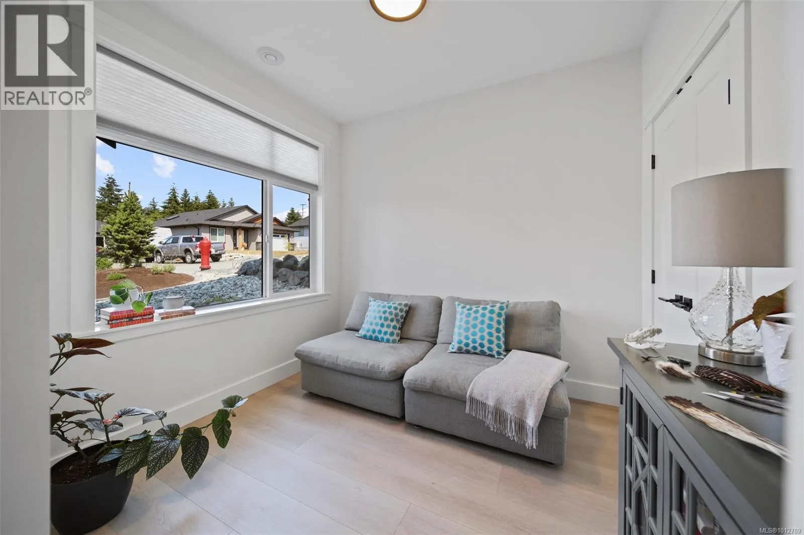 3204 Fernwood Lane