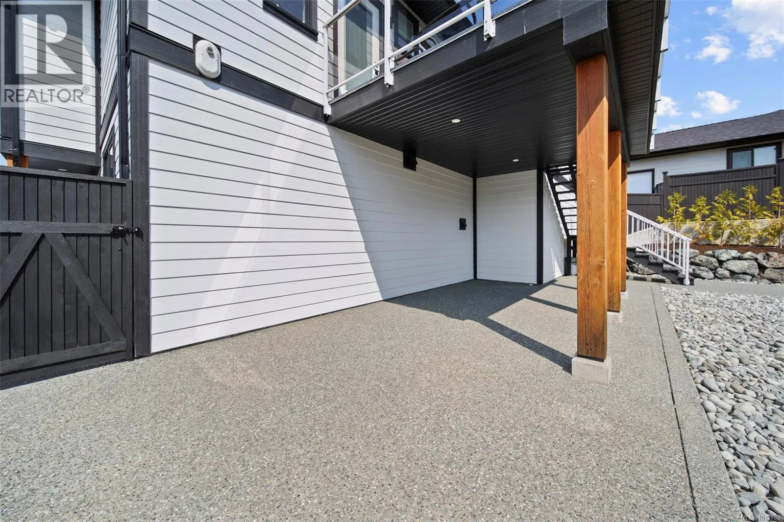 3204 Fernwood Lane
