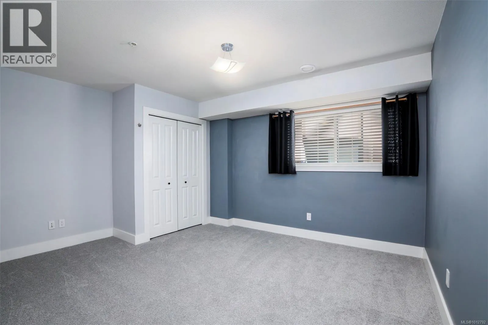 101 6209 Lexington Pl