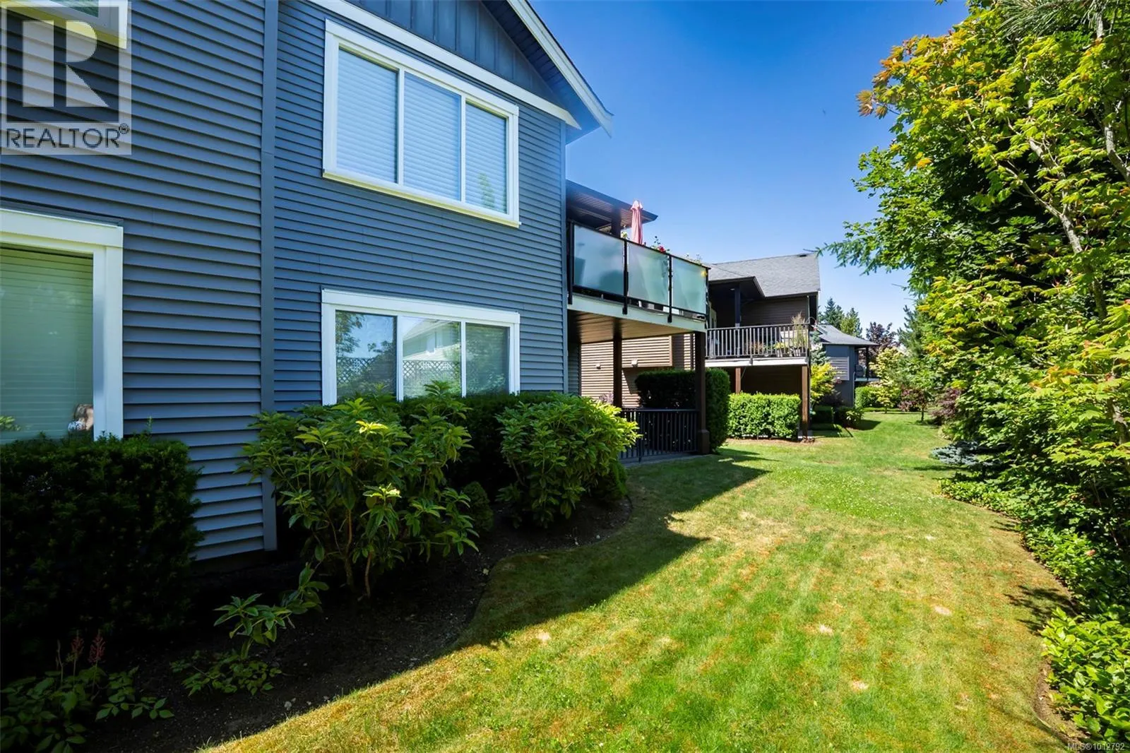 101 6209 Lexington Pl