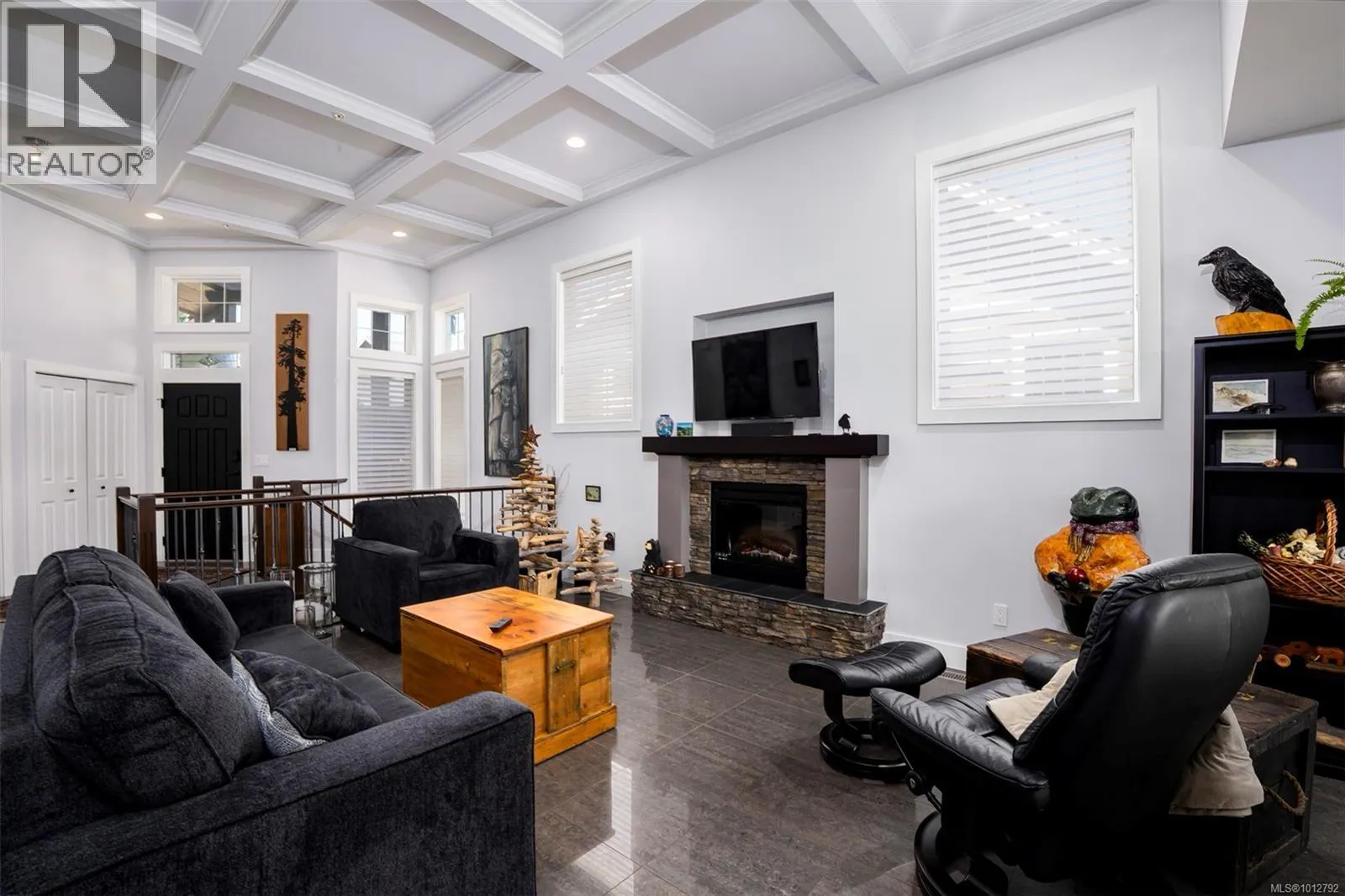 101 6209 Lexington Pl