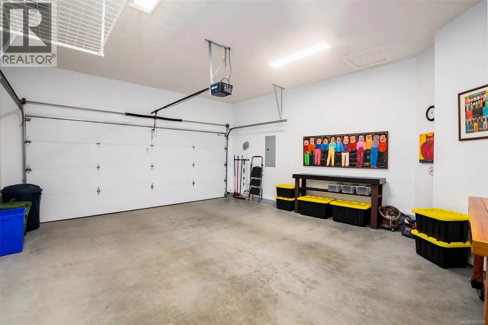 101 6209 Lexington Pl
