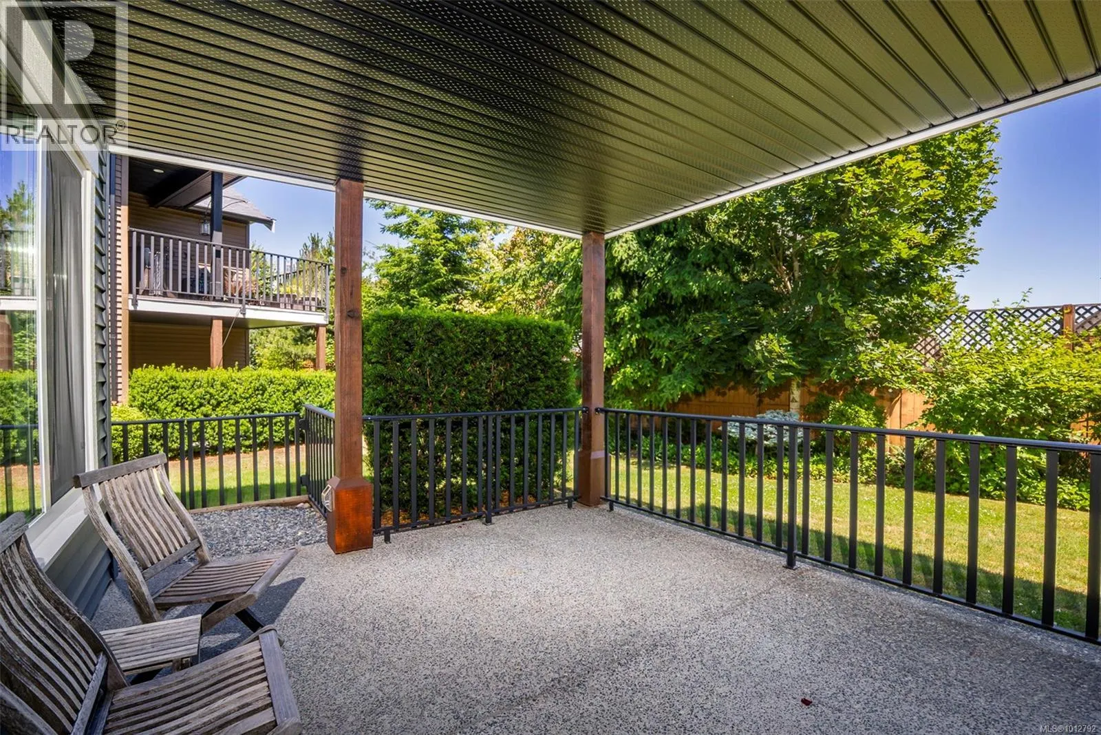 101 6209 Lexington Pl