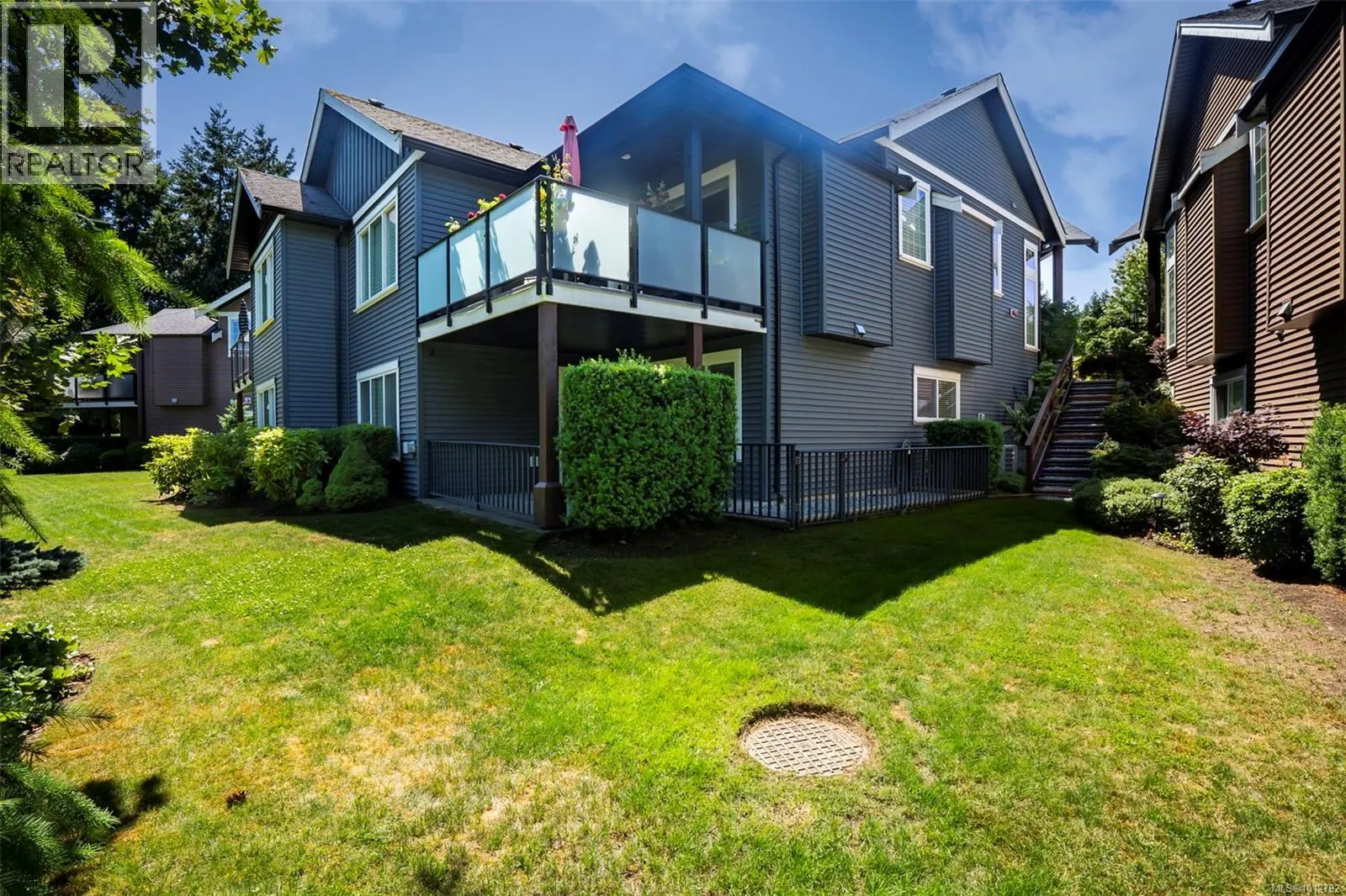 101 6209 Lexington Pl