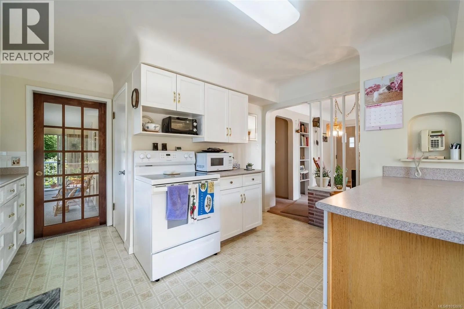 1924 Allenby St