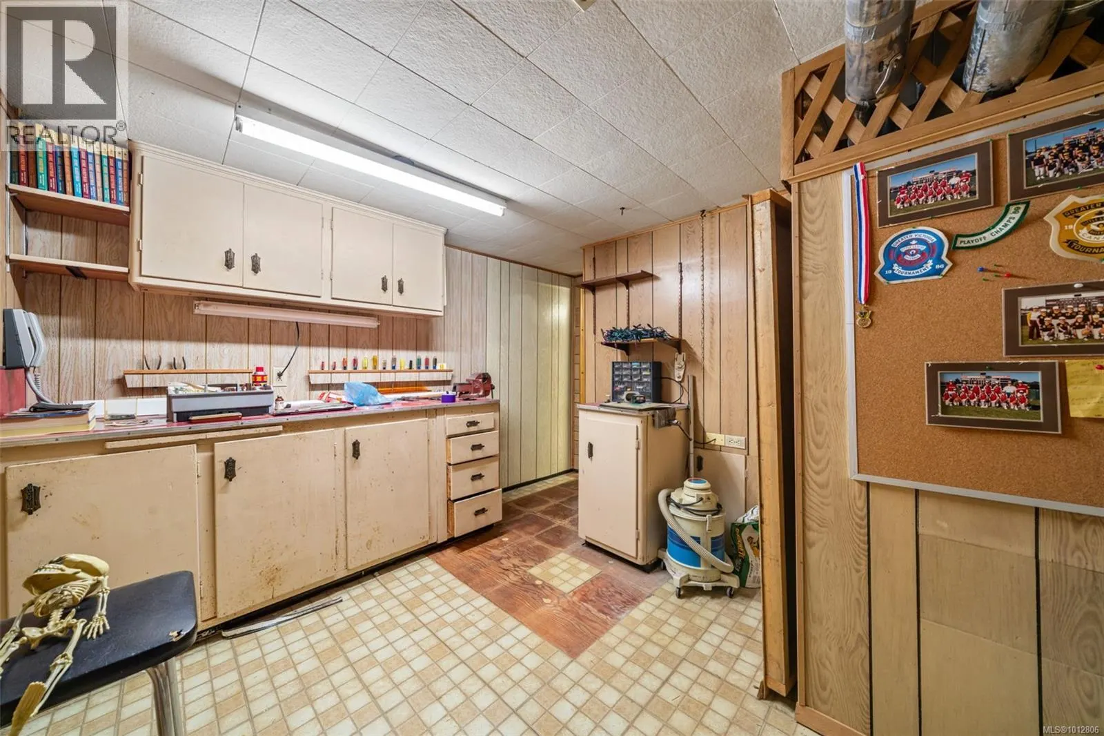 1924 Allenby St
