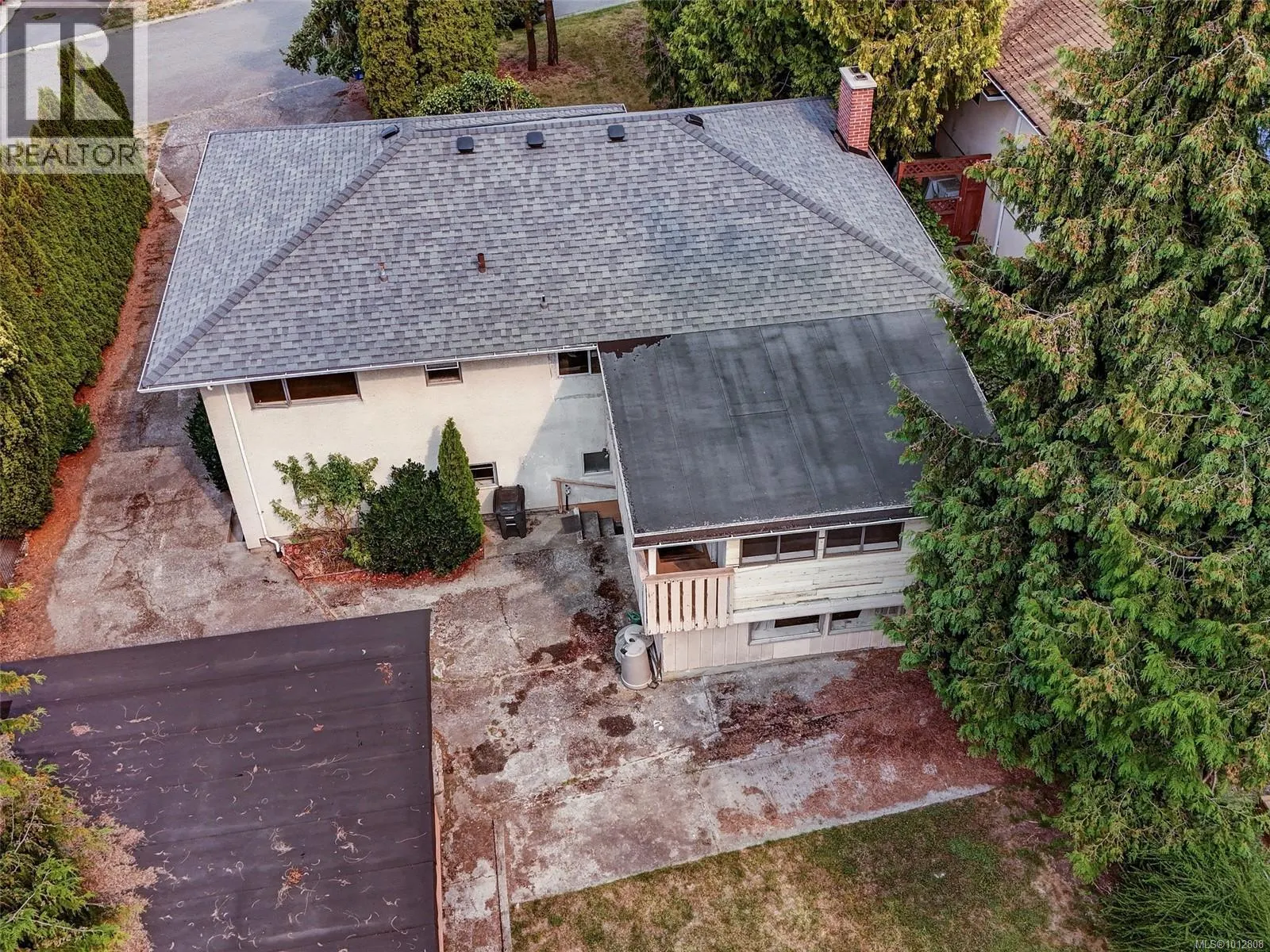 723 Genevieve Rd