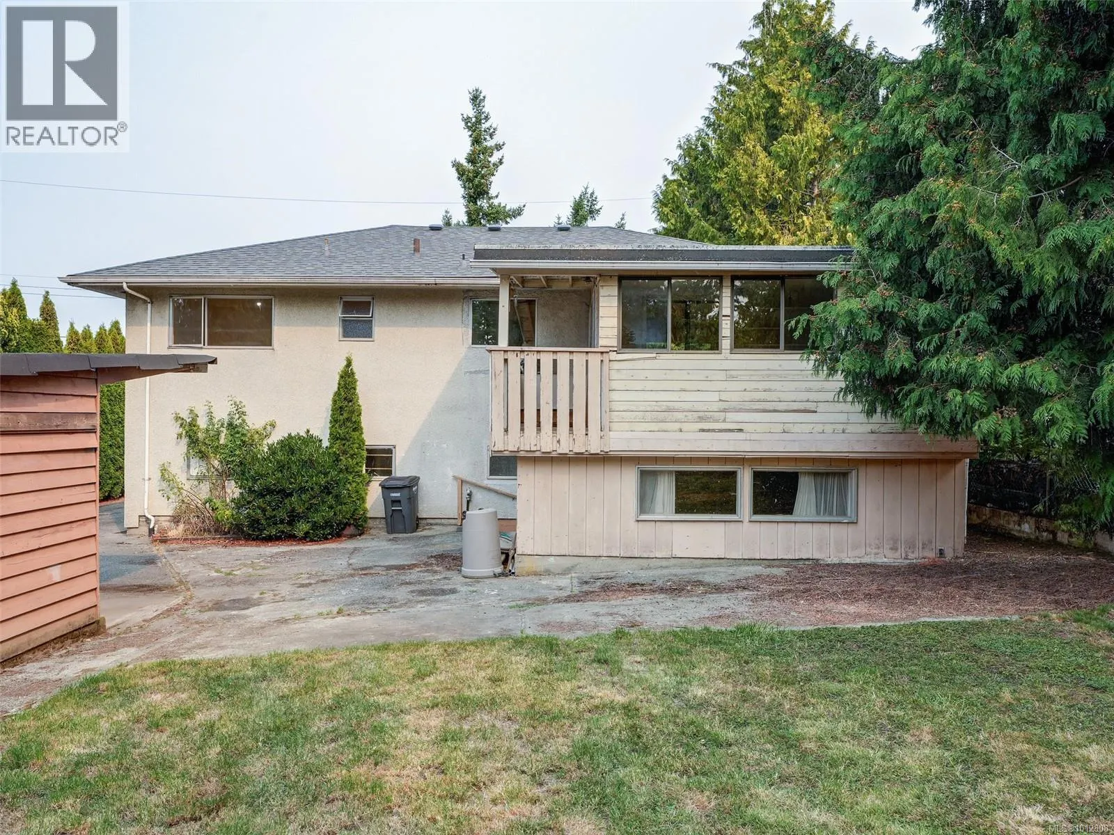 723 Genevieve Rd