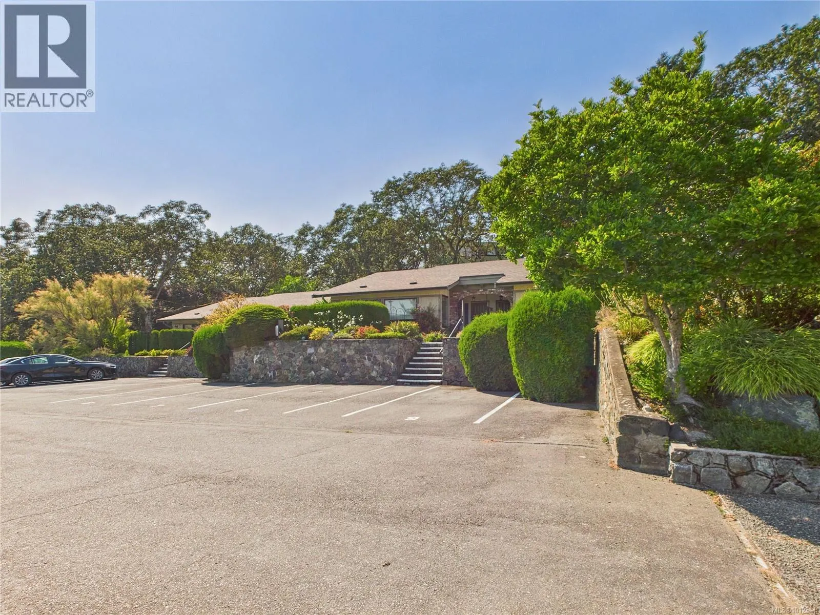 16 3968 Cedar Hill Rd