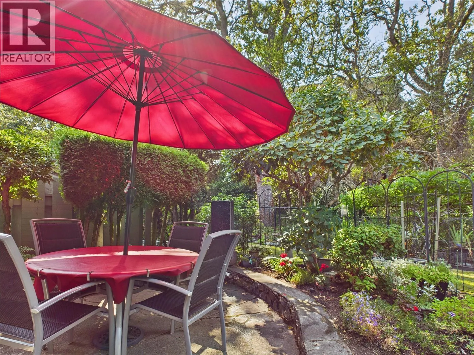 16 3968 Cedar Hill Rd