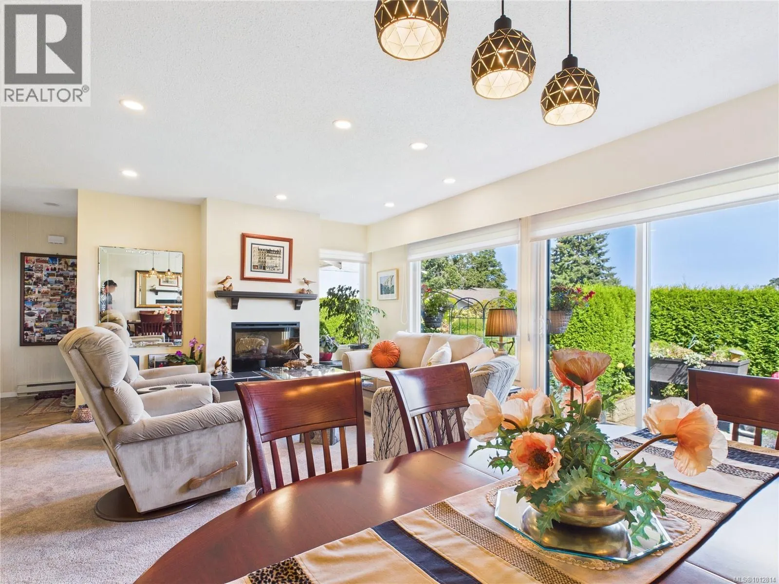 16 3968 Cedar Hill Rd