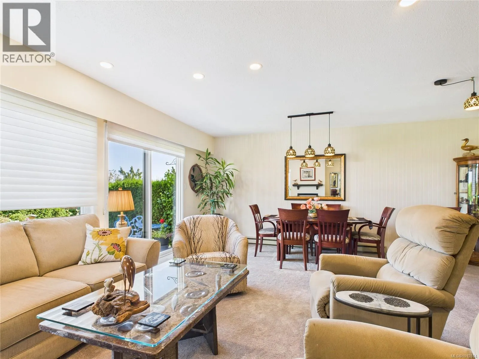 16 3968 Cedar Hill Rd