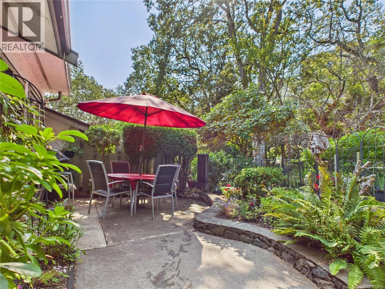 16 3968 Cedar Hill Rd