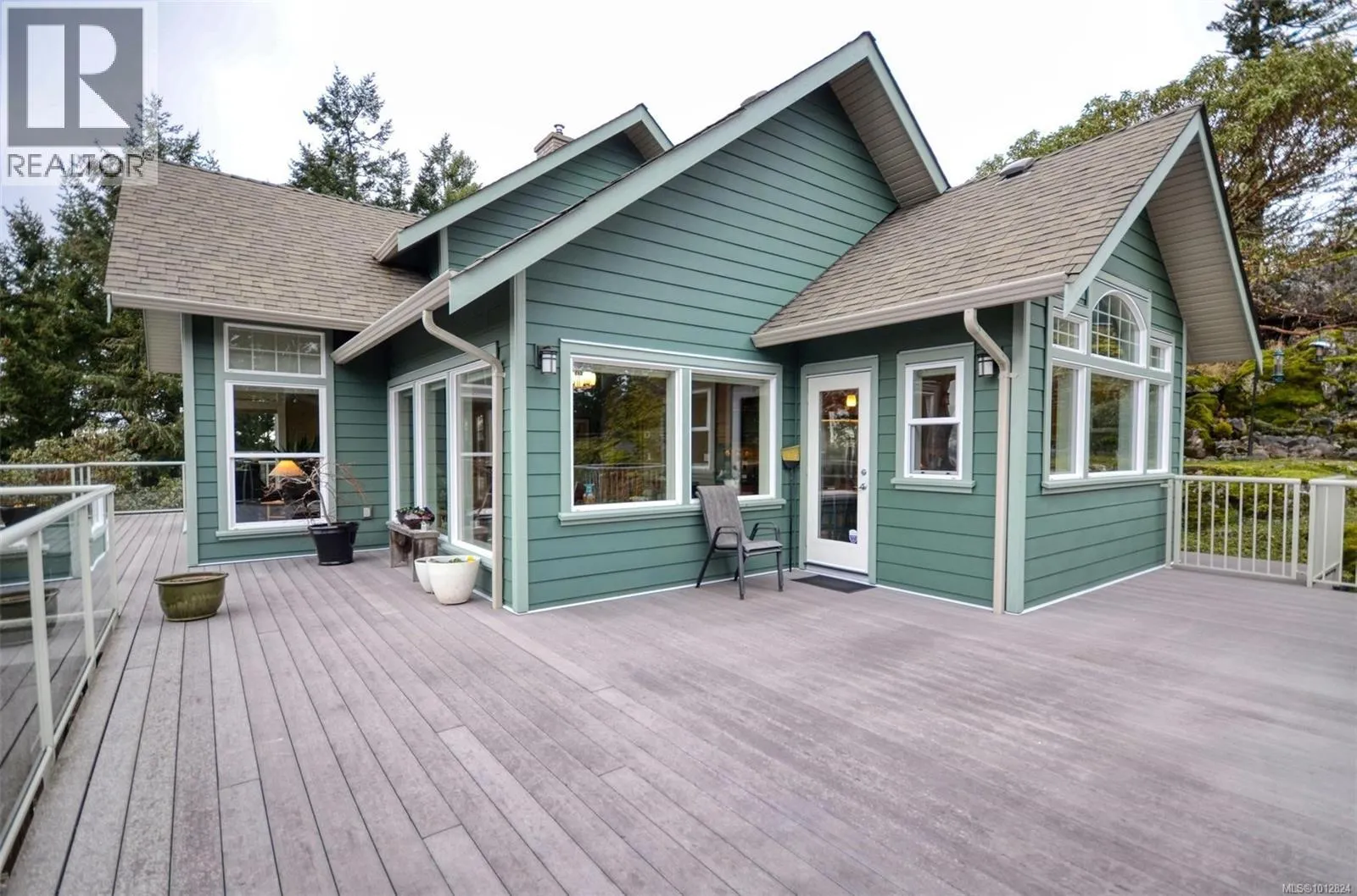 4935 Deer Park Trail