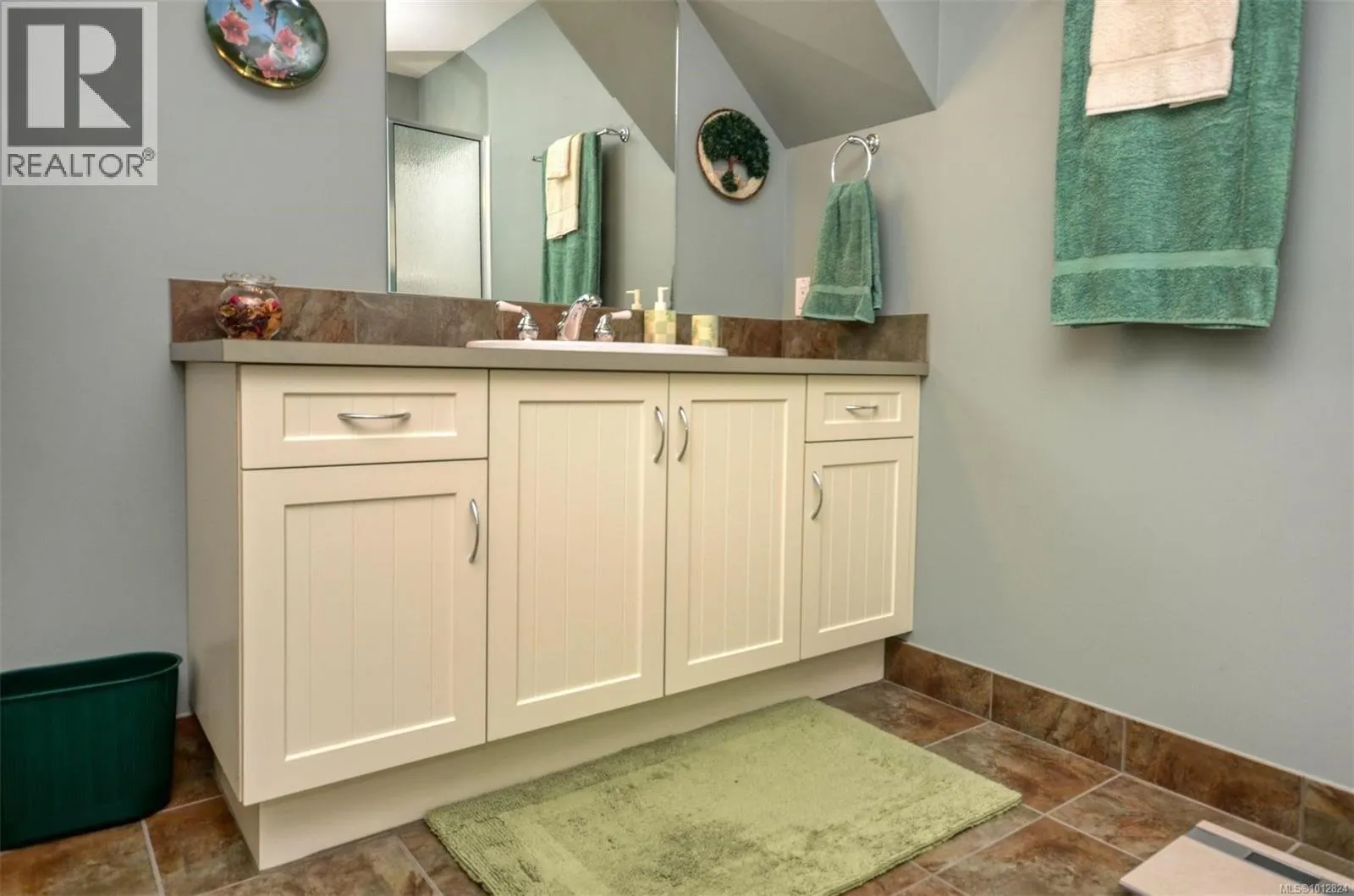4935 Deer Park Trail