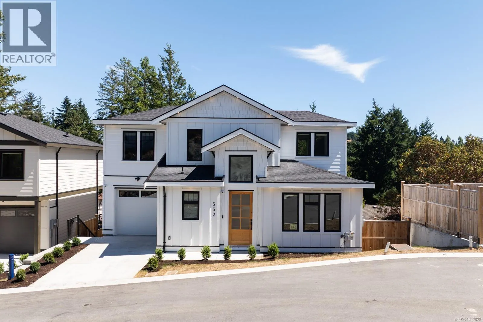 552 Belford Pl