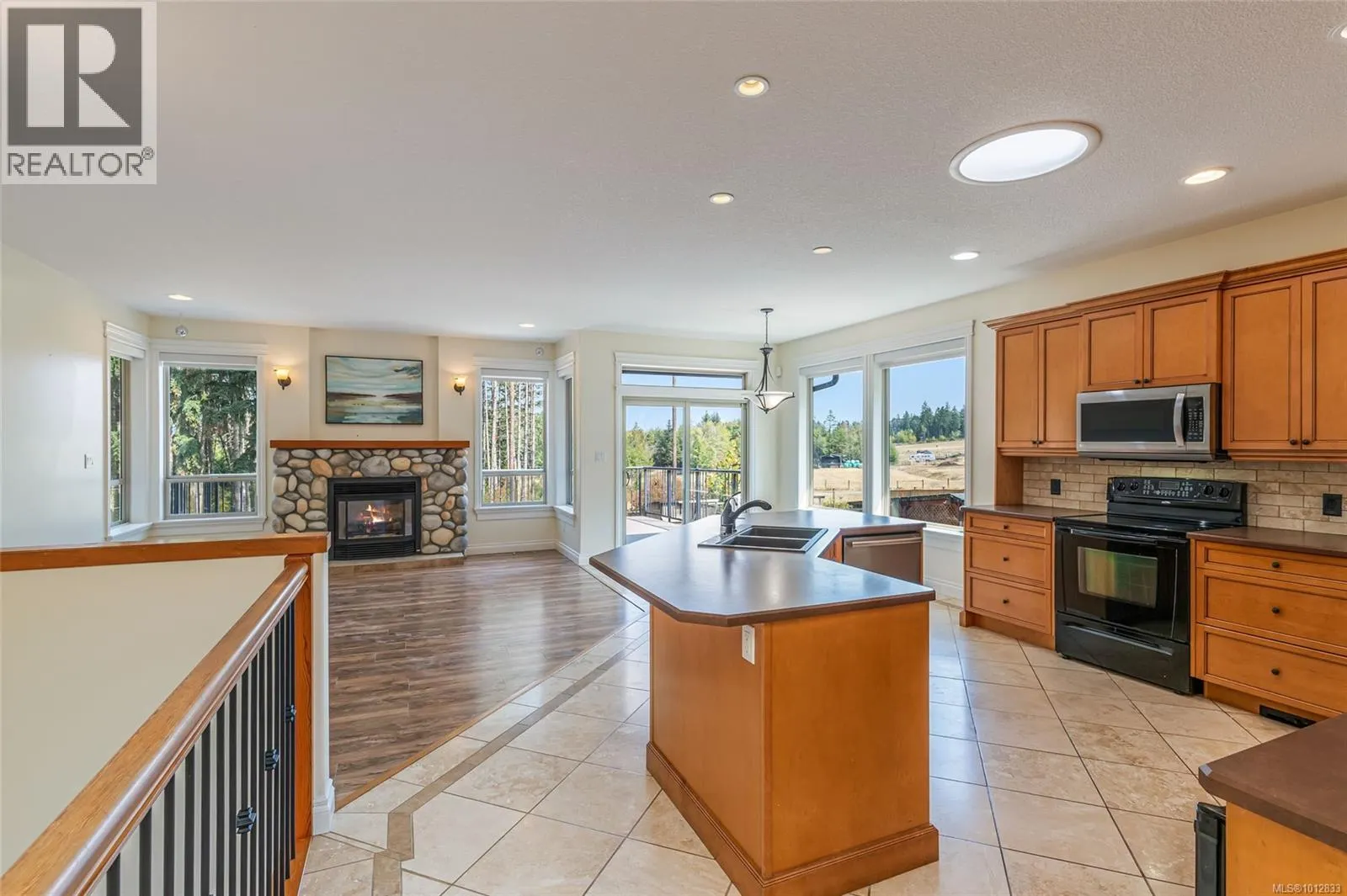708 Rivers Edge Dr