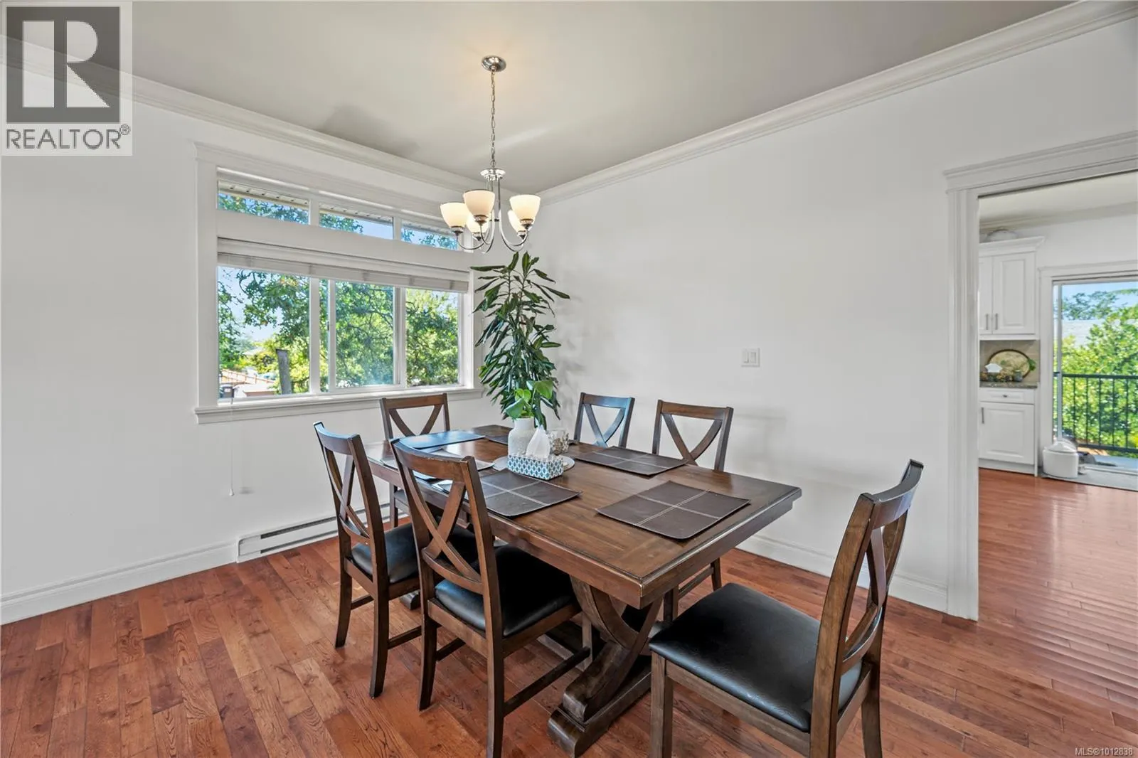 3708 Tillicum Rd