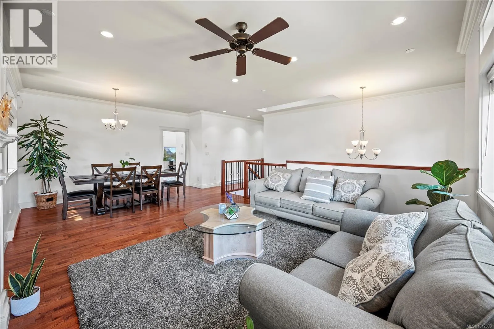 3708 Tillicum Rd