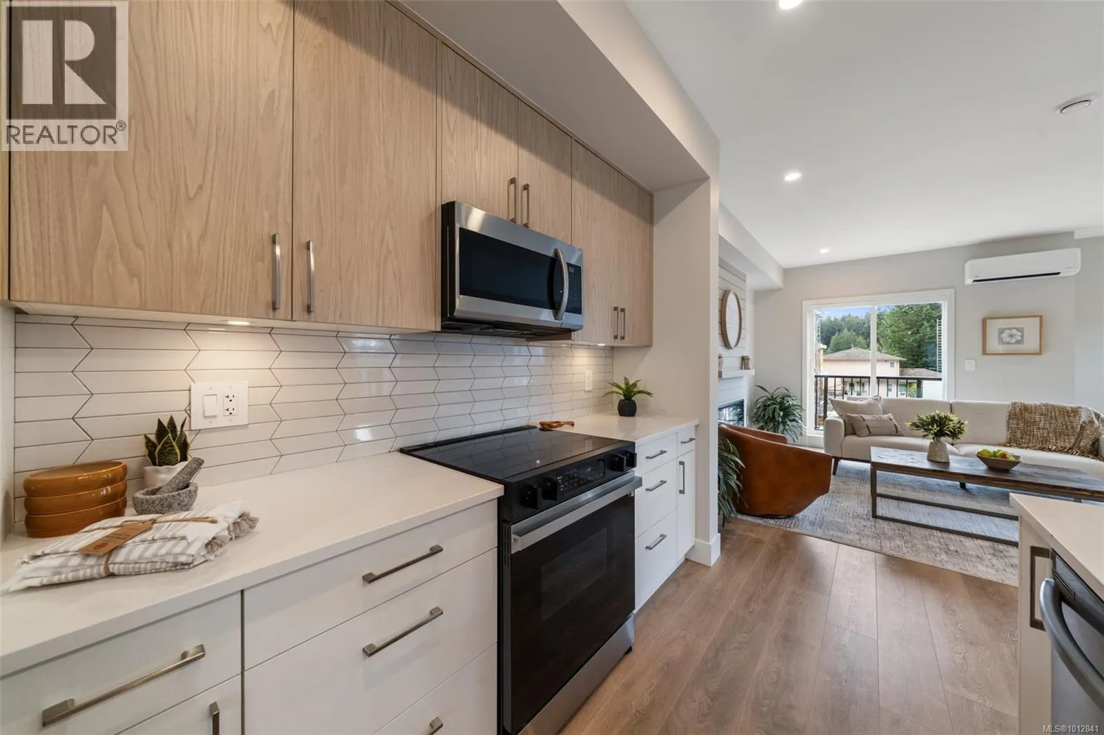 1203 Arcadiawood Crt