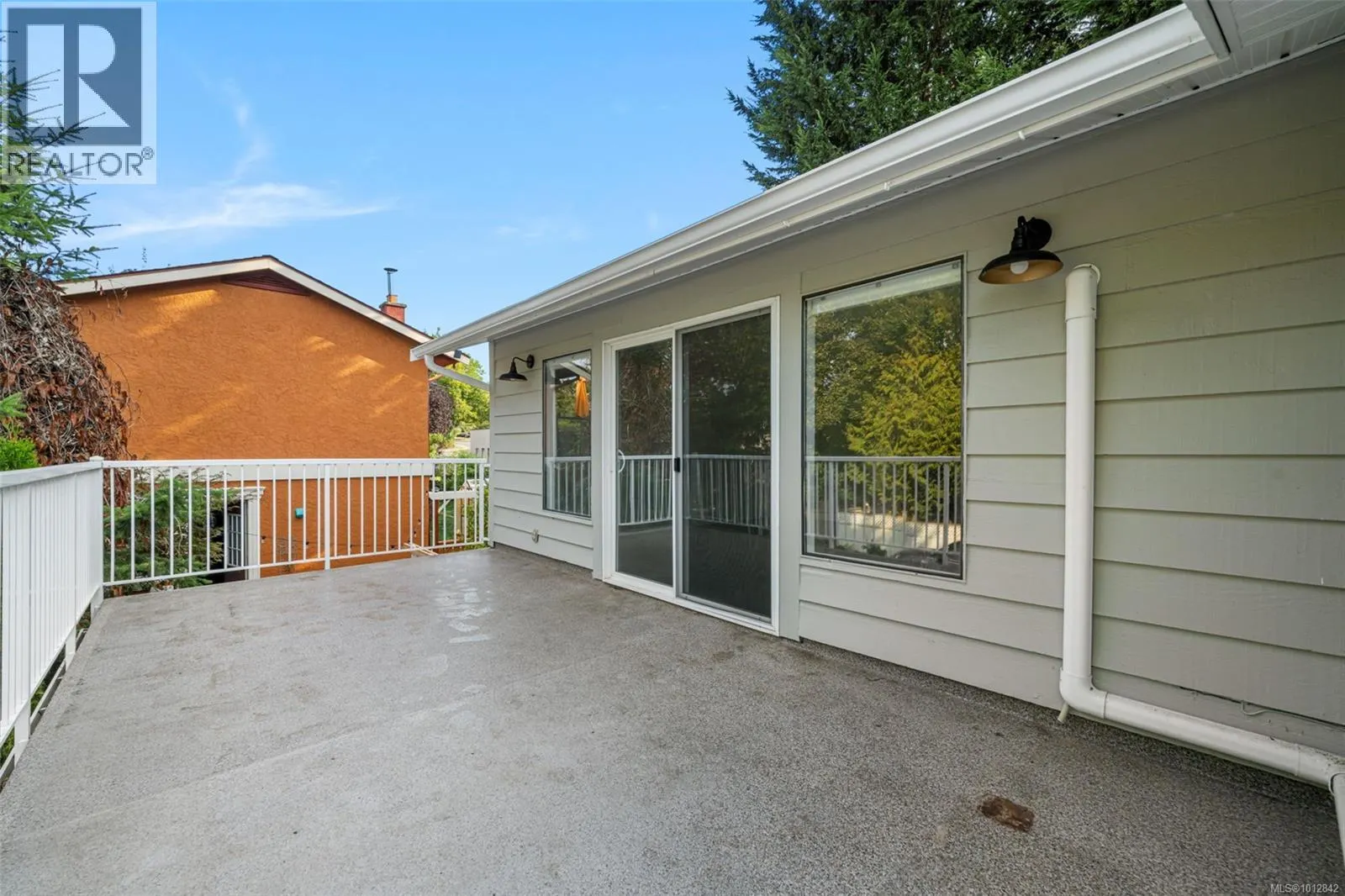 B 1176 Damelart Way