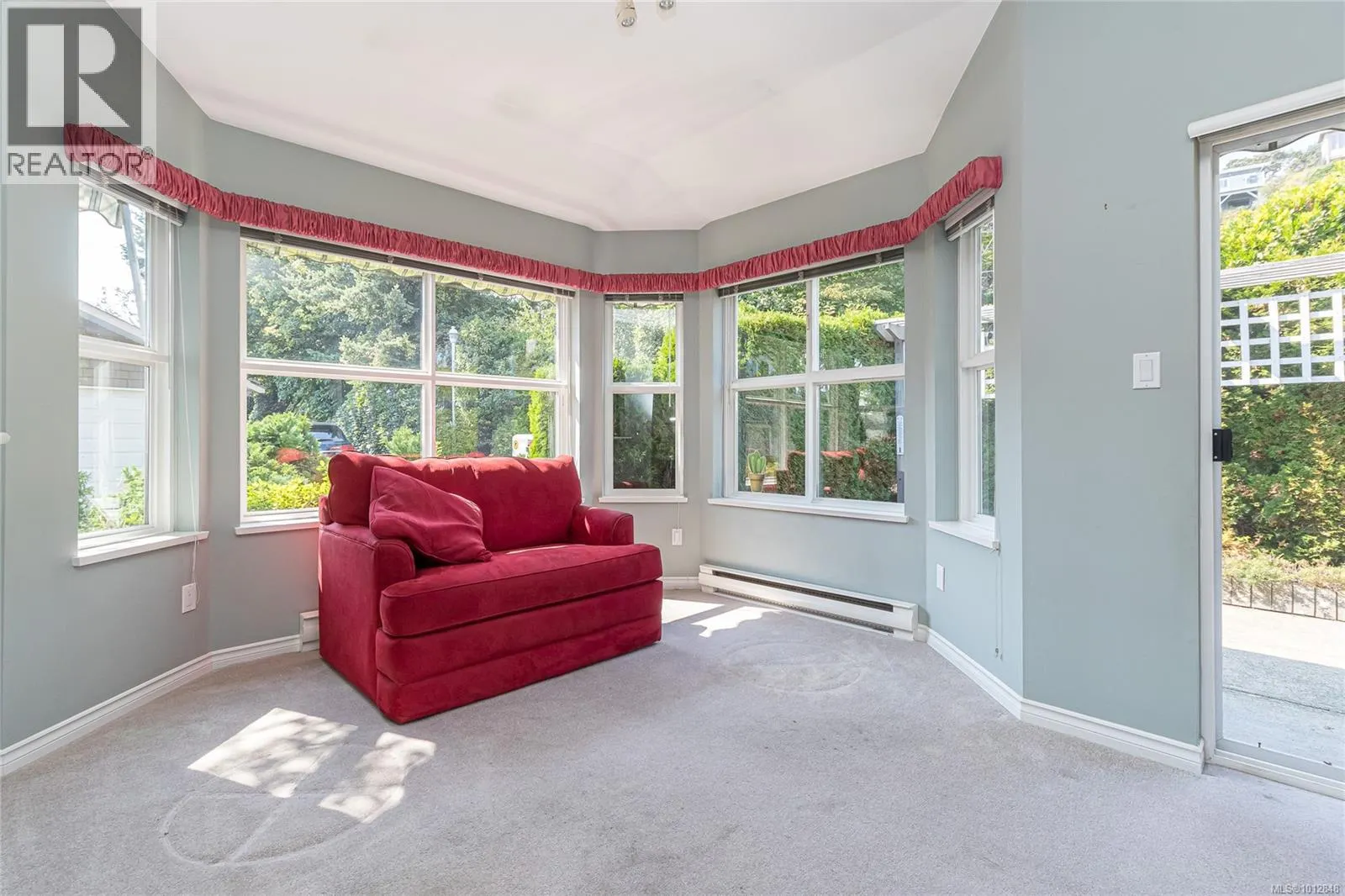 7 3633 Cedar Hill Rd