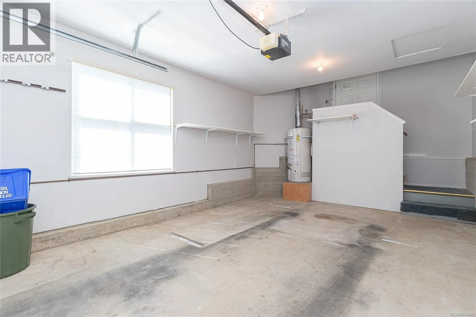 7 3633 Cedar Hill Rd