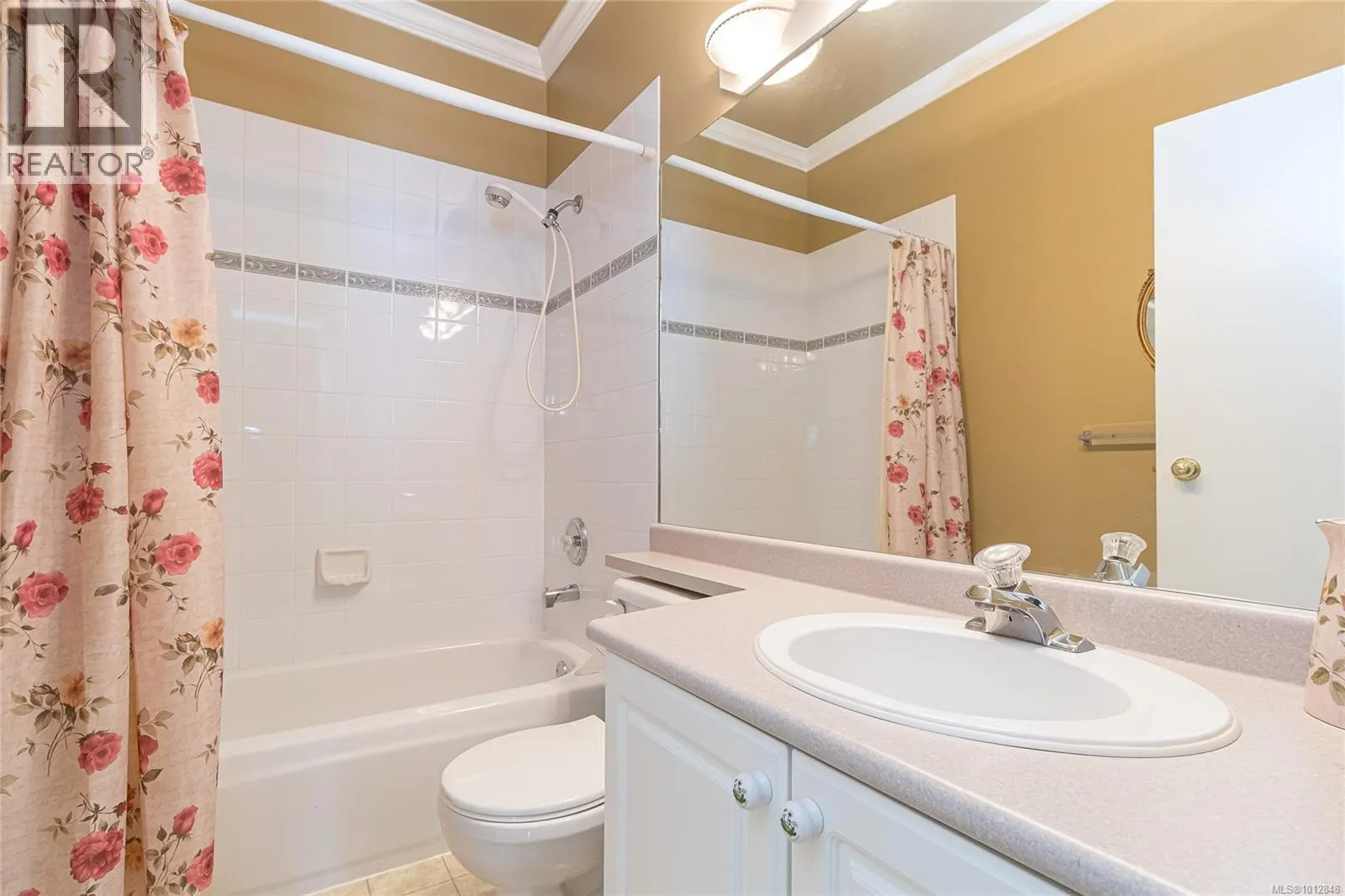 7 3633 Cedar Hill Rd