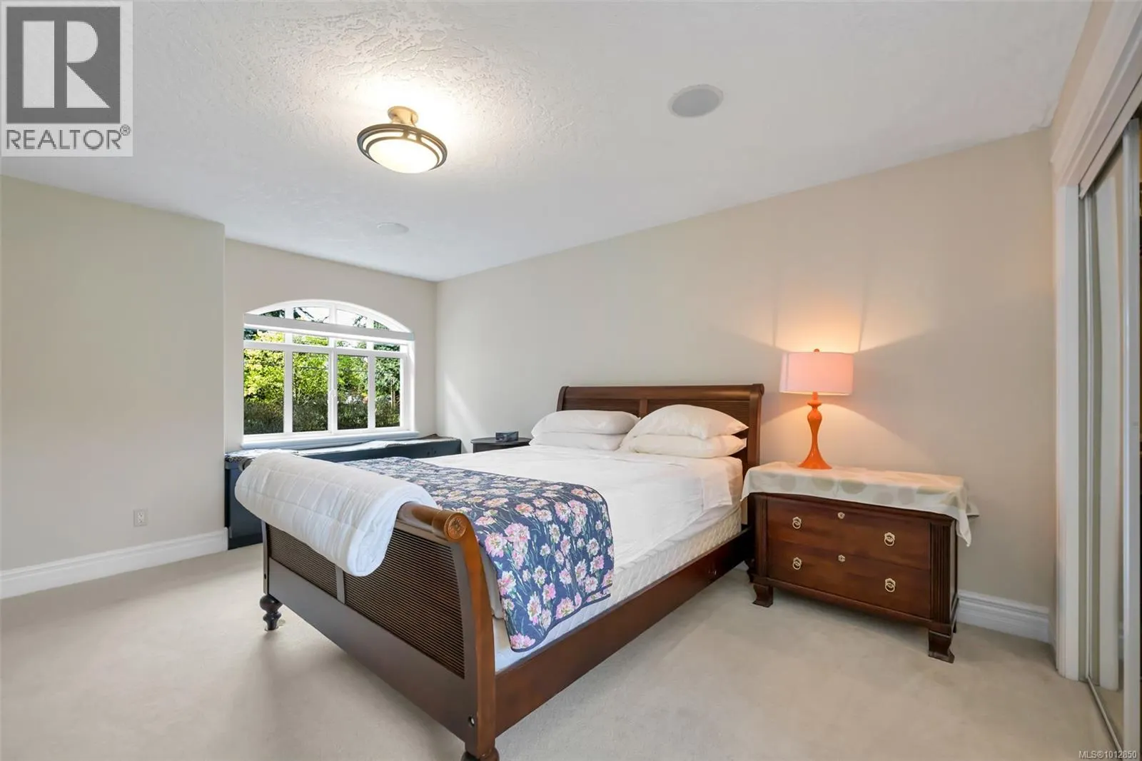 4668 Cordova Bay Rd