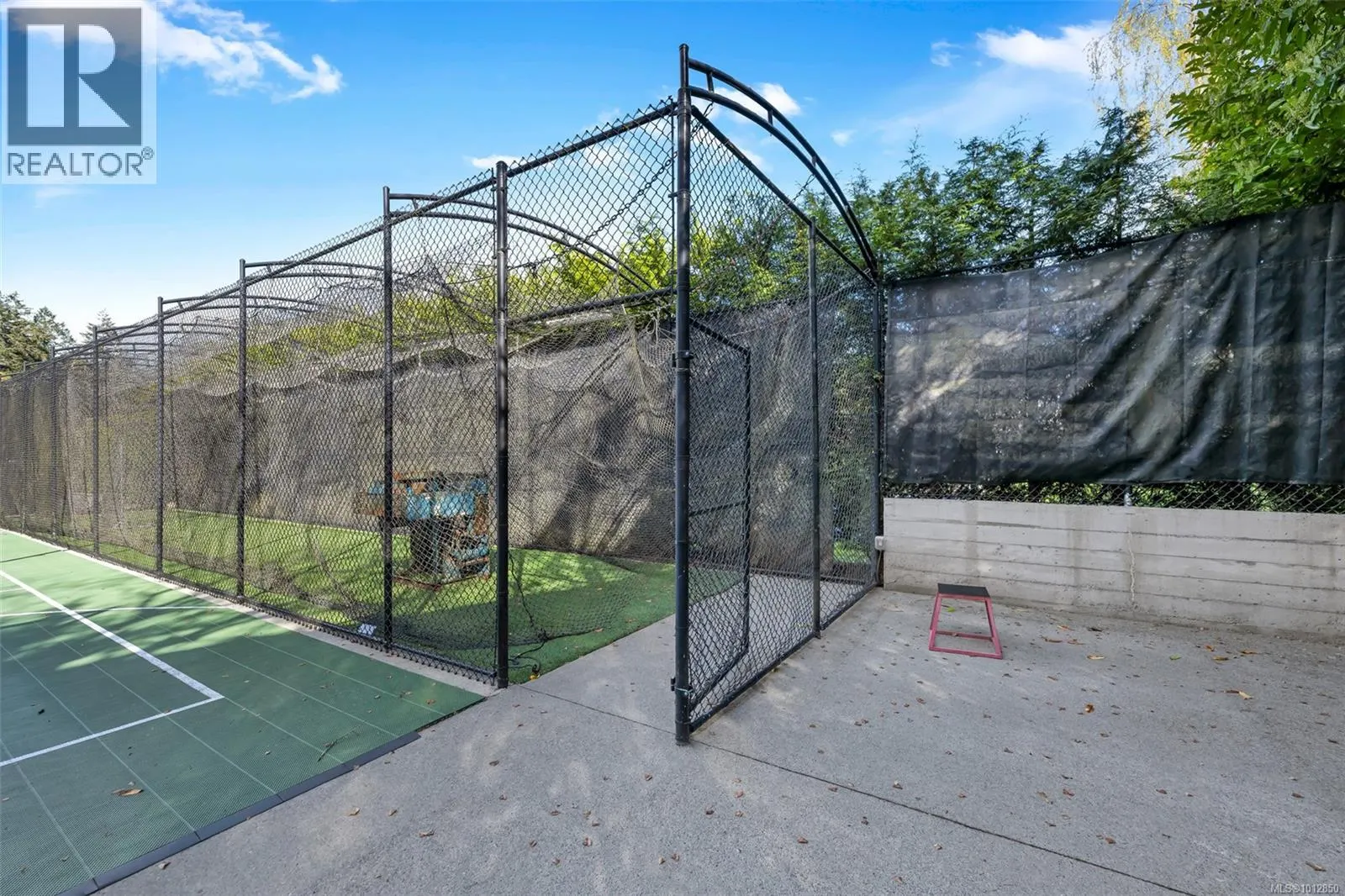 4668 Cordova Bay Rd