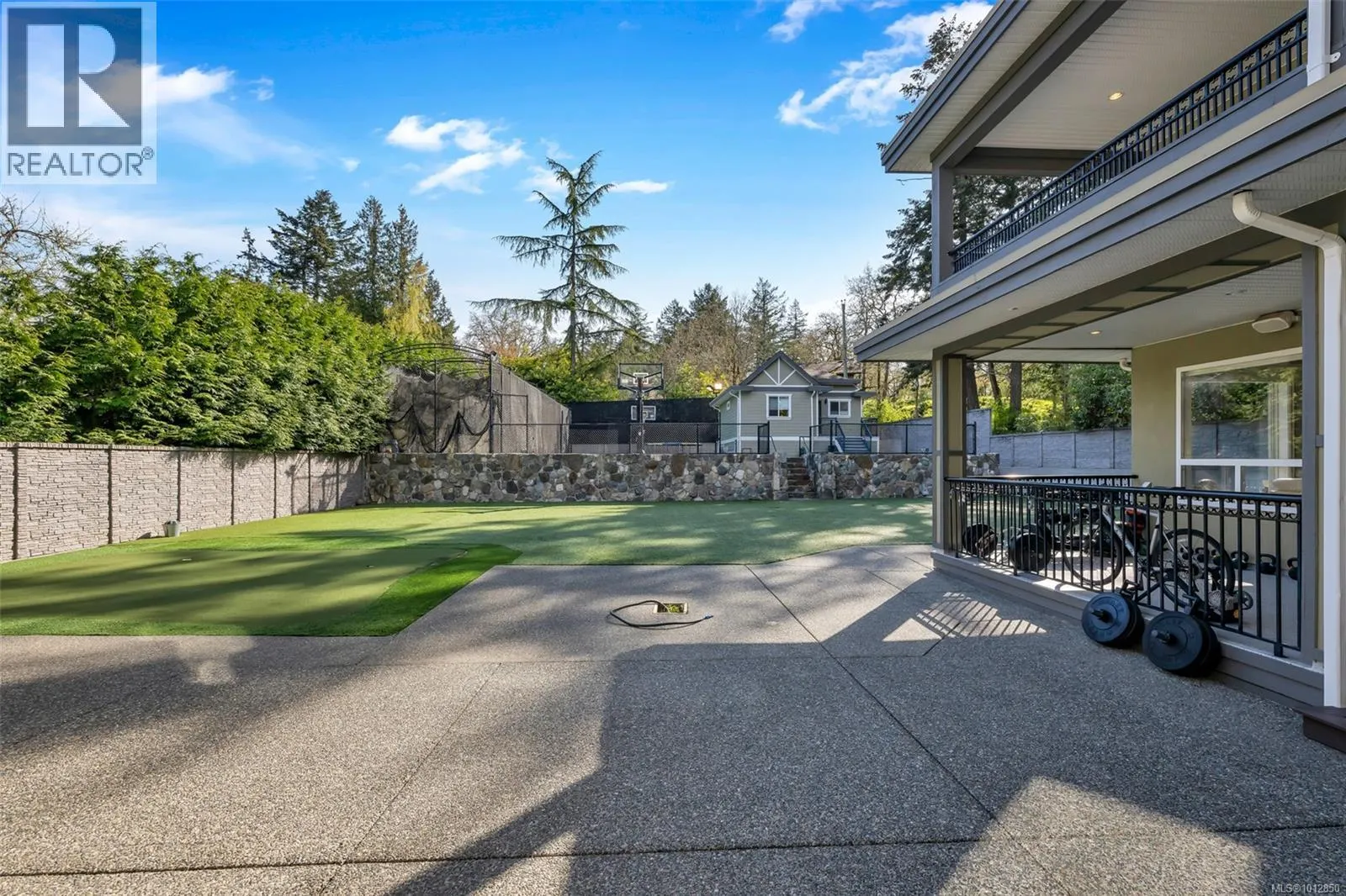 4668 Cordova Bay Rd