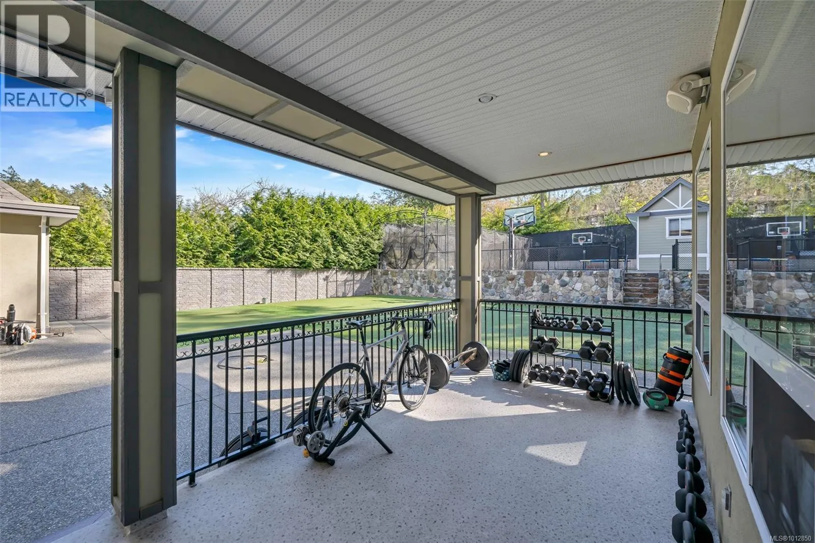 4668 Cordova Bay Rd