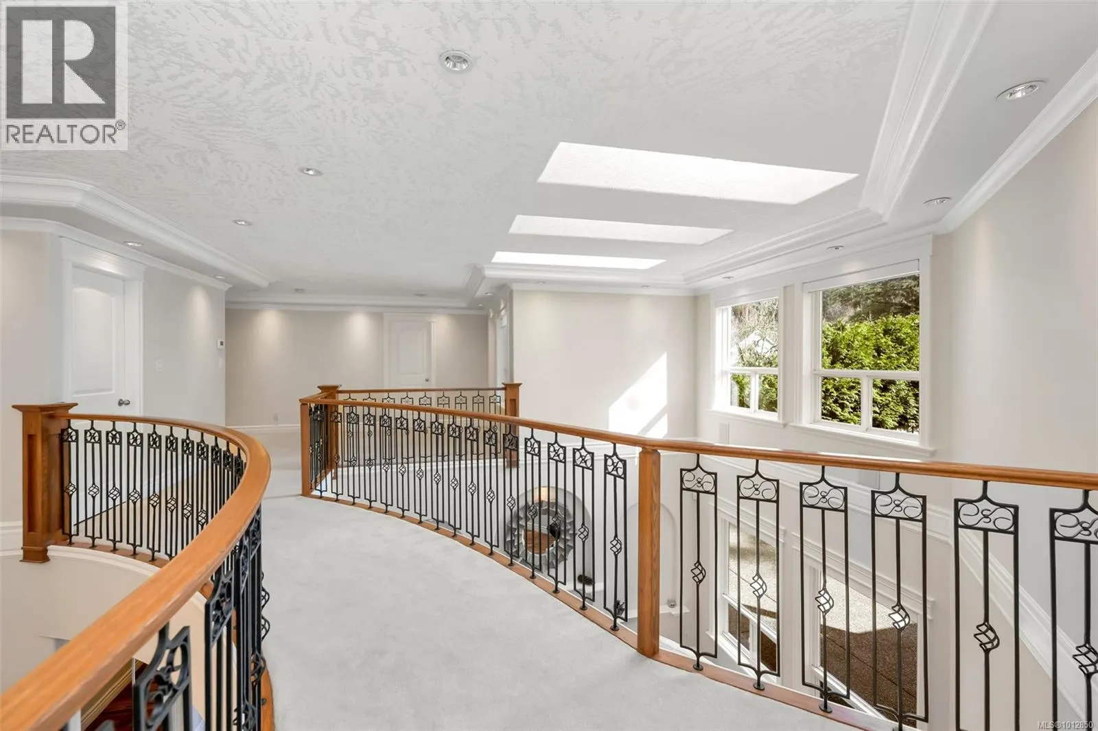 4668 Cordova Bay Rd