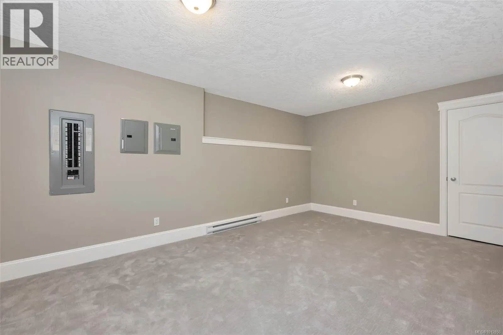 4668 Cordova Bay Rd