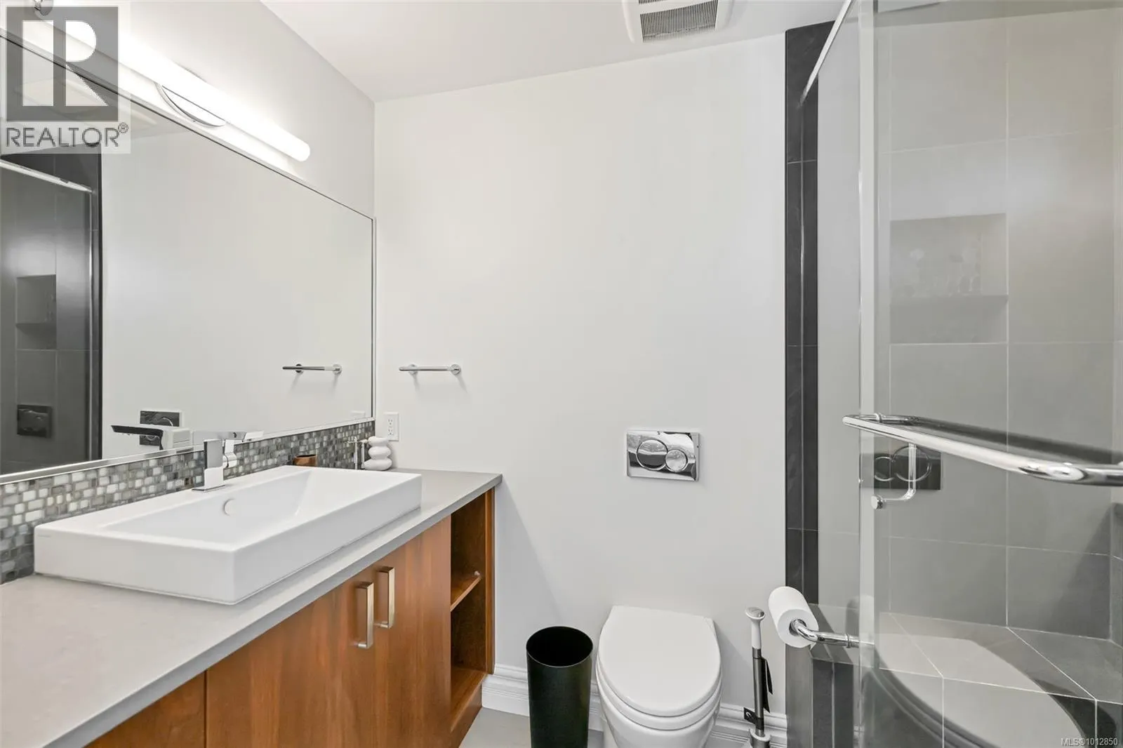 4668 Cordova Bay Rd