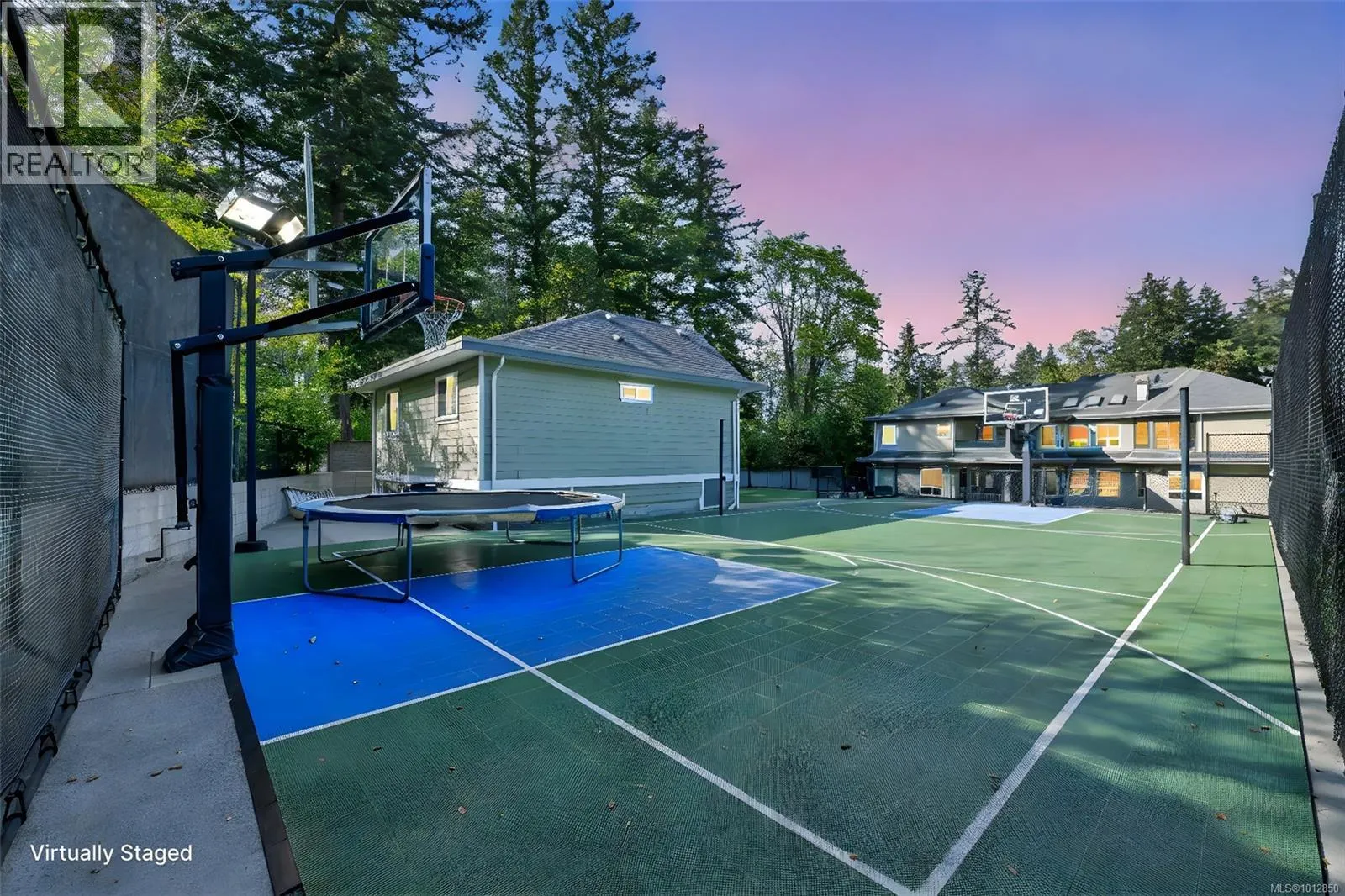 4668 Cordova Bay Rd