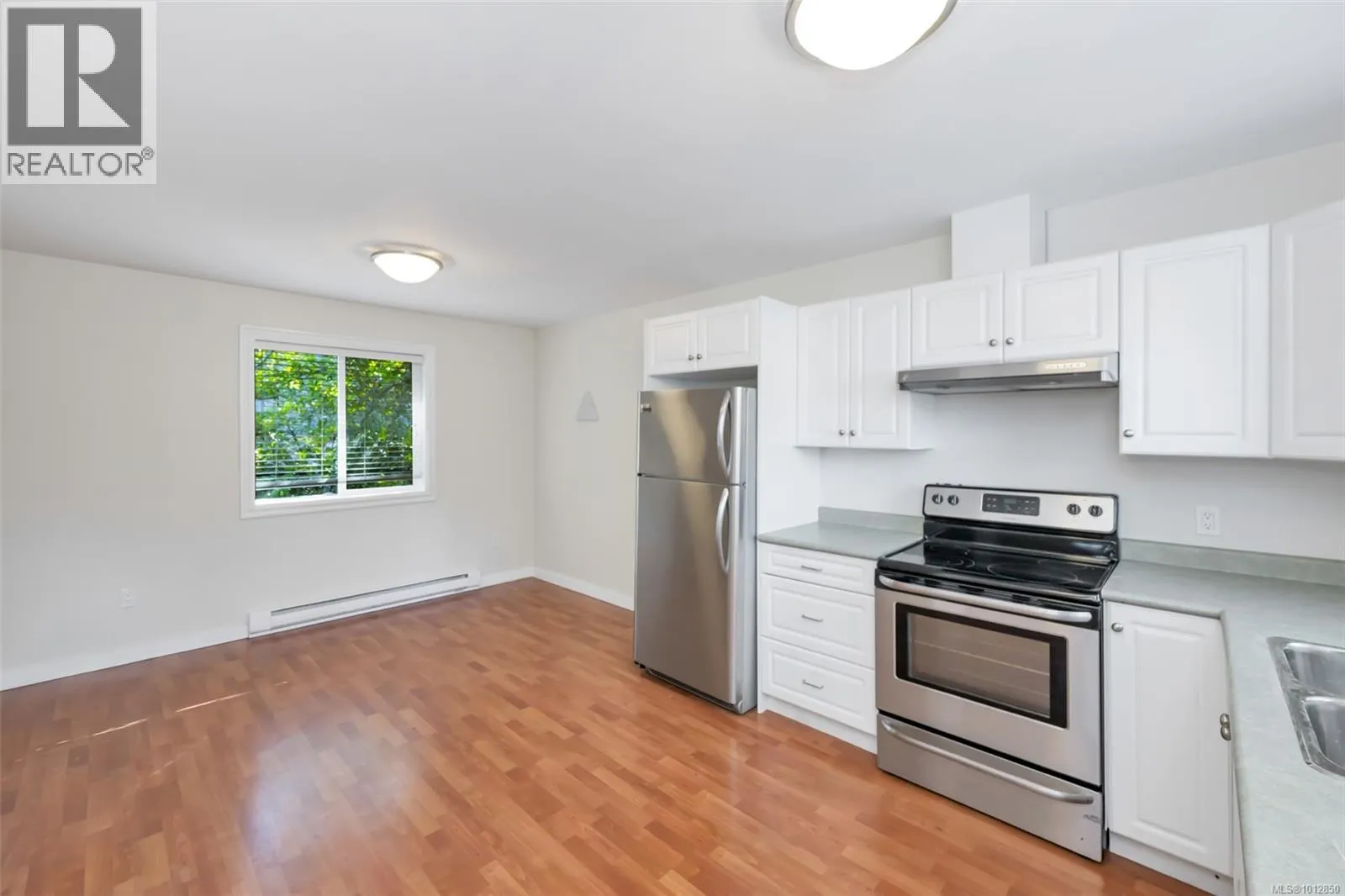 4668 Cordova Bay Rd