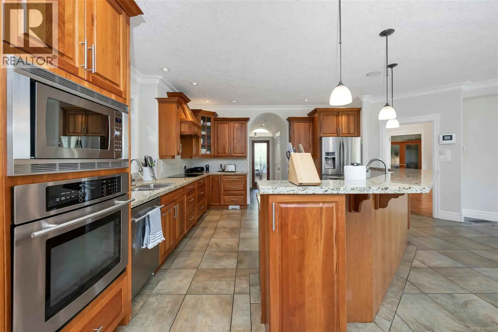4668 Cordova Bay Rd