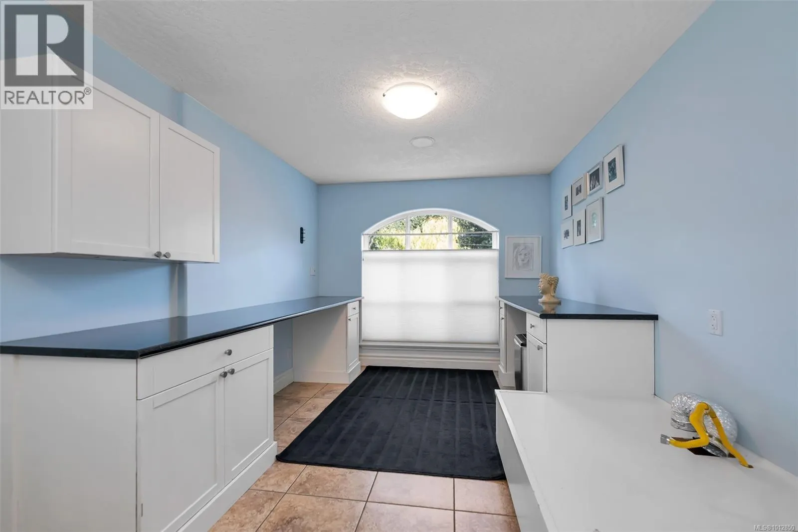 4668 Cordova Bay Rd