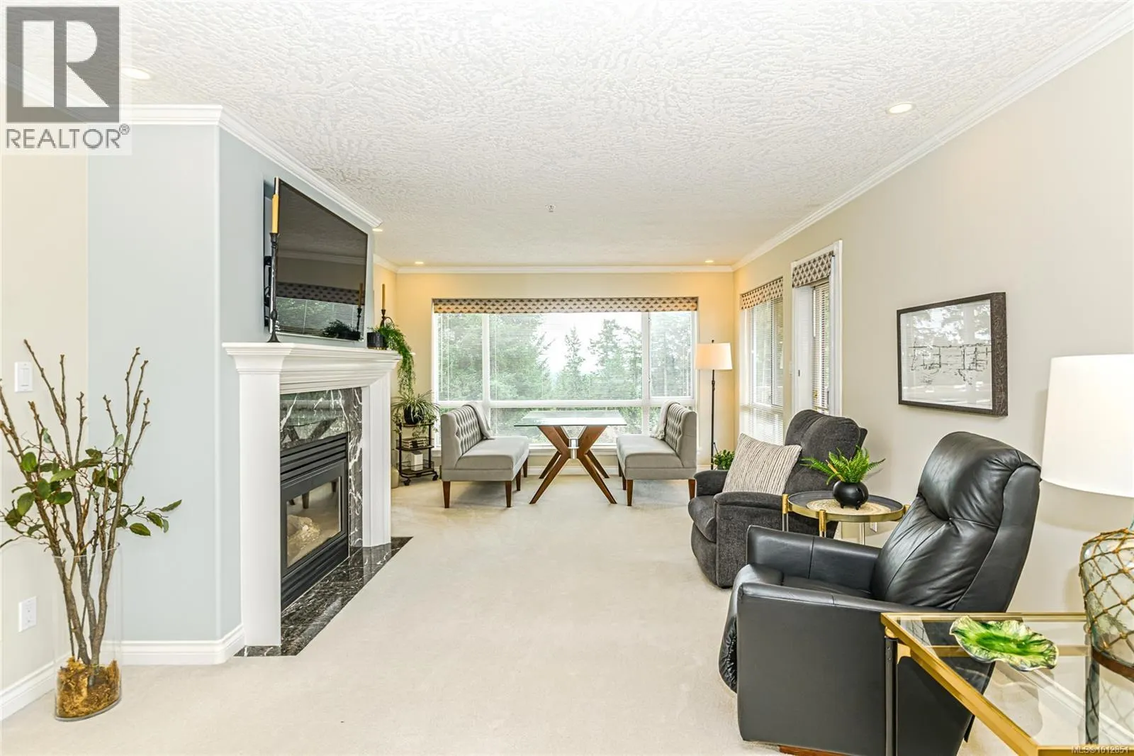 201 940 Boulderwood Rise