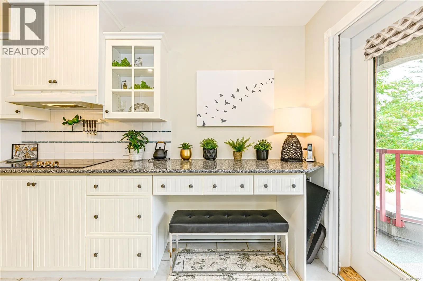 201 940 Boulderwood Rise