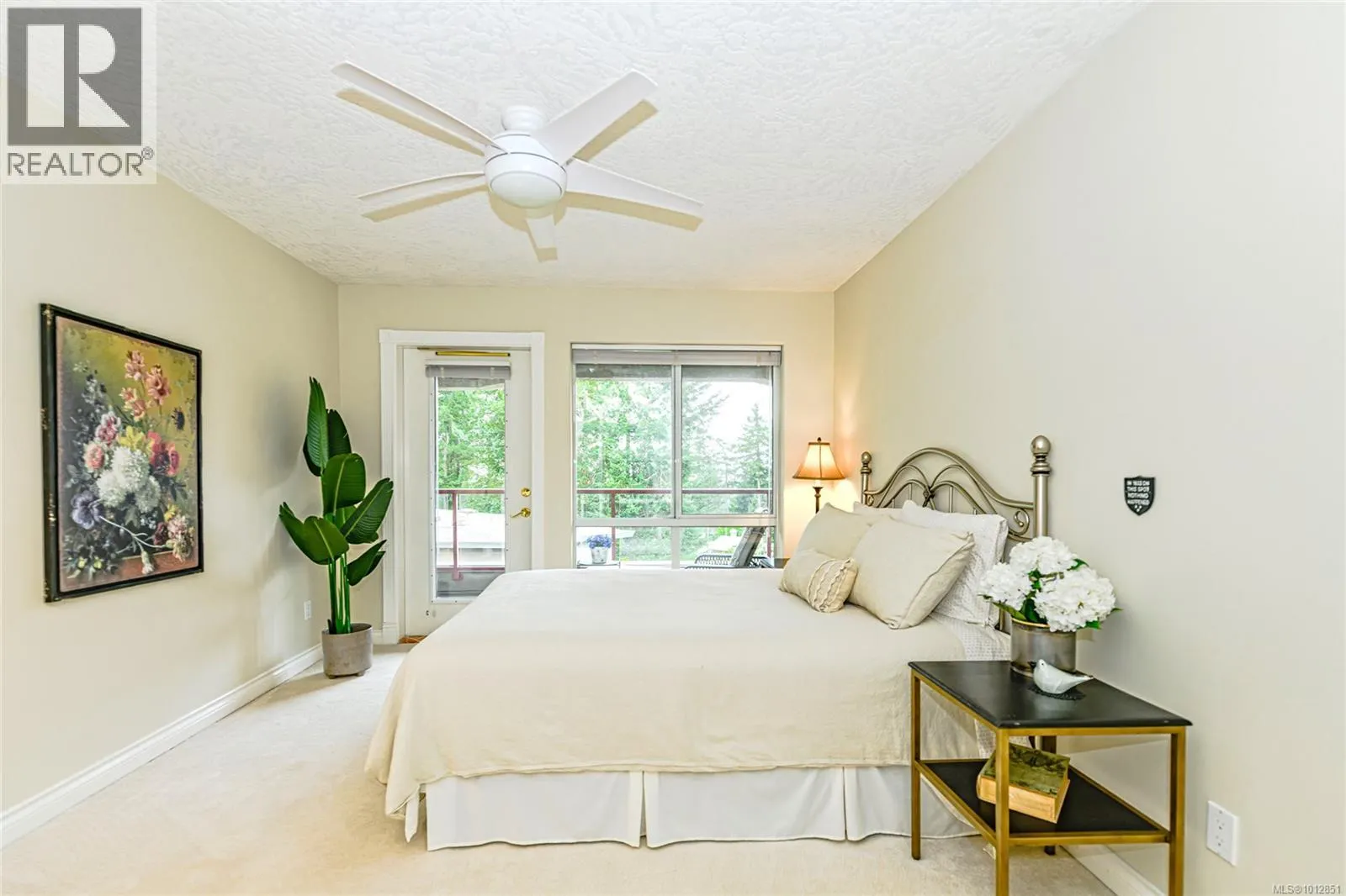 201 940 Boulderwood Rise