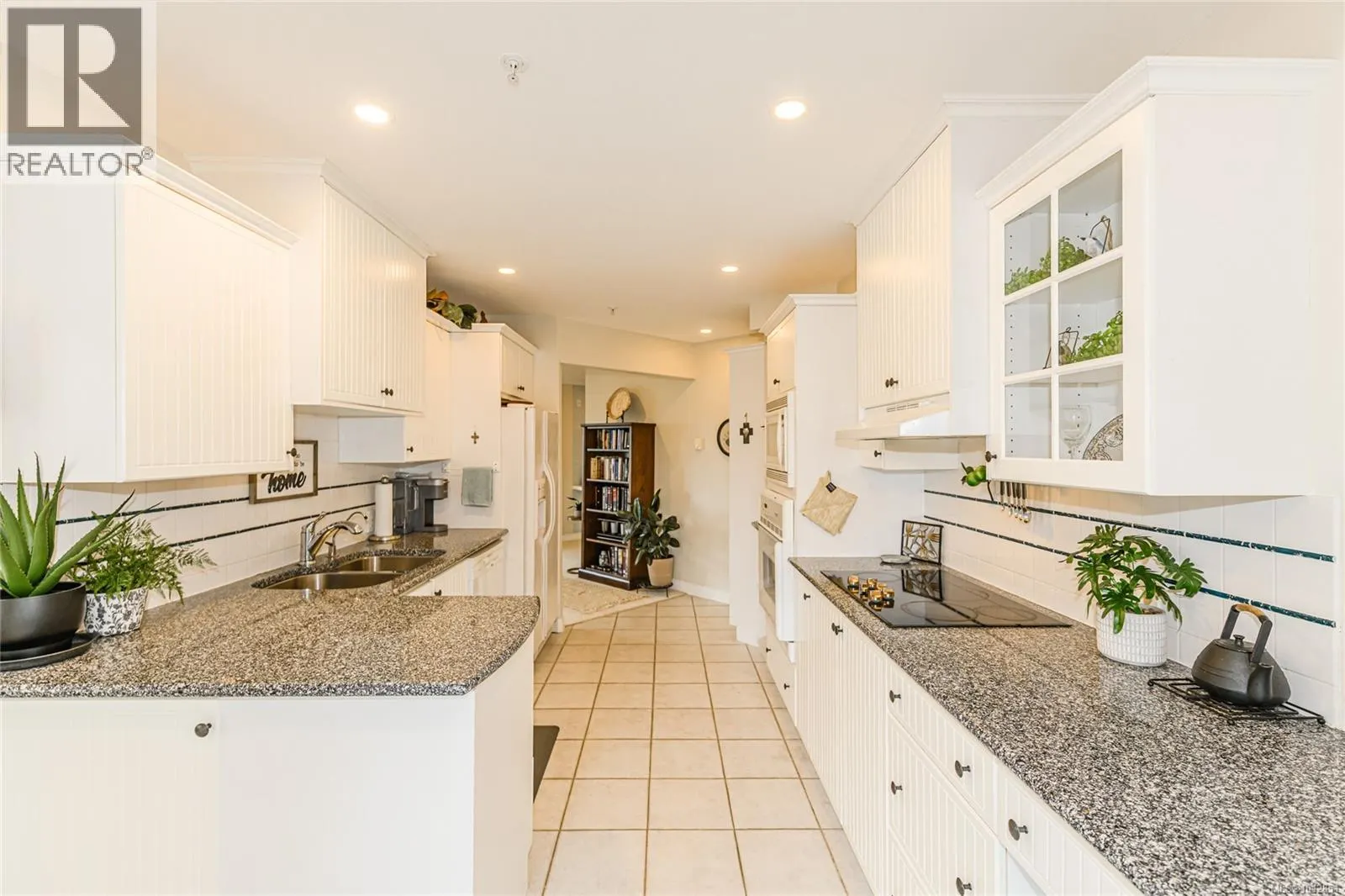 201 940 Boulderwood Rise