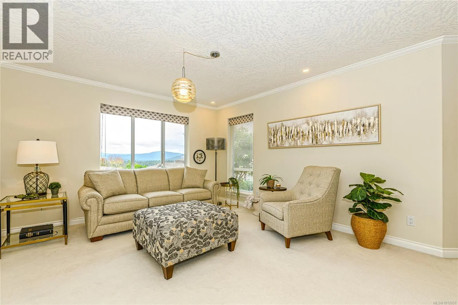 201 940 Boulderwood Rise