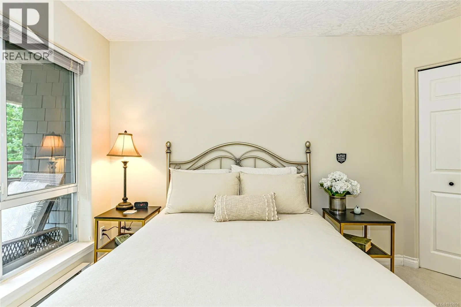 201 940 Boulderwood Rise