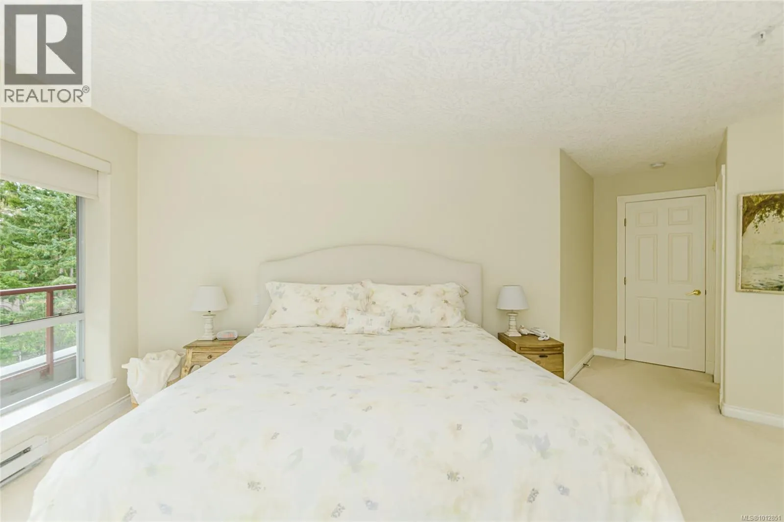 201 940 Boulderwood Rise